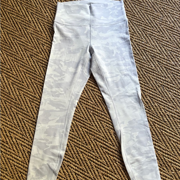 Lululemon Wunder Under Leggings, size 8, grey camo - Picture 1 of 5